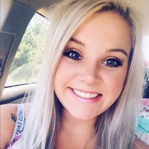 Meet your Posher, Cailey